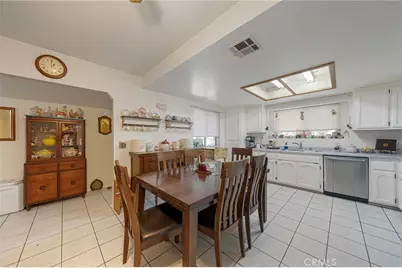 15225 Mesa Street, Hesperia, CA 92345 - Photo 11