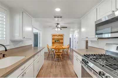 22272 Klickitat Avenue, Apple Valley, CA 92307 - Photo 15