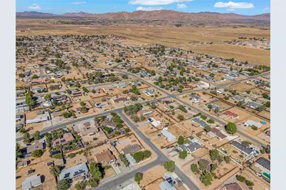 22272 Klickitat Avenue, Apple Valley, CA 92307 - Photo 41