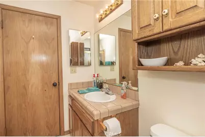 417 E Mountain View, Big Bear City, CA 92314 - Photo 25