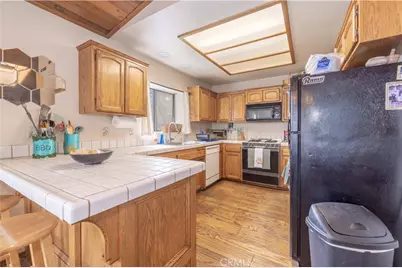 417 E Mountain View, Big Bear City, CA 92314 - Photo 11