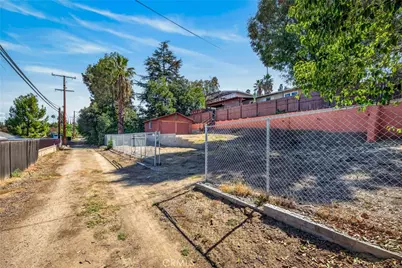 1020 La Cresta, Redlands, CA 92373 - Photo 39