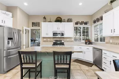 35679 Lynfall Street, Yucaipa, CA 92399 - Photo 11