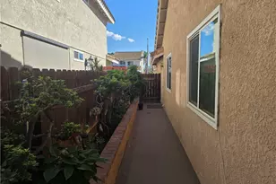 2627 Tundar Cir, Corona, CA 92879 - Photo 11