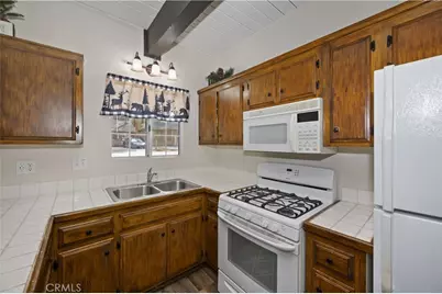 42824 Cedar Avenue, Big Bear Lake, CA 92315 - Photo 19