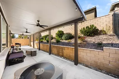 16680 Island Oak, Fontana, CA 92336 - Photo 25