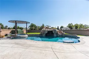 18369 El Molino St, Bloomington, CA 92316 - Photo 41