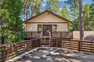 560 Rose Ln, Twin Peaks, CA 92391 - Photo 1