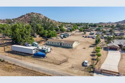 28855 Long, Nuevo, CA 92567 - Photo 45