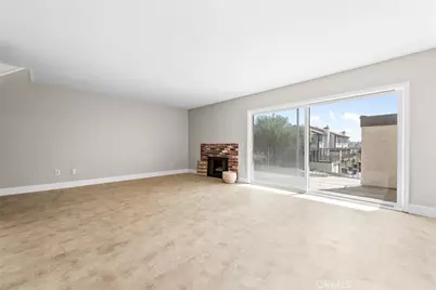 4679 Maxwell Court, Riverside, CA 92501 - Photo 9
