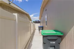 10961 Desert Lawn Dr (527 Robellini Rd), Calimesa, CA 92320 - Photo 21