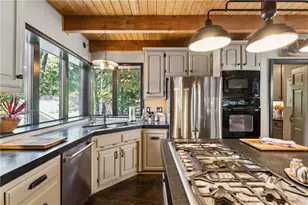 27403 Pinewood Dr, Lake Arrowhead, CA 92317 - Photo 27