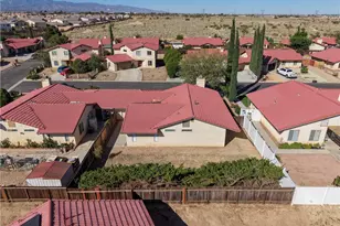 10323 Shahaptain, Hesperia, CA 92345 - Photo 35