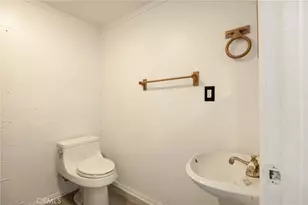 31603 Panorama Dr, Running Springs, CA 92382 - Photo 21