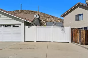 3522 Pear Blossom Ln, Lake Elsinore, CA 92530 - Photo 3