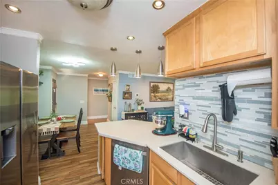 2375 Del Mar Way #101, Corona, CA 92882 - Photo 5