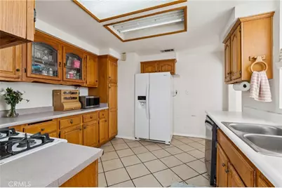 6925 Barton, San Bernardino, CA 92404 - Photo 9