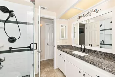 4376 Drury Court, Riverside, CA 92505 - Photo 15