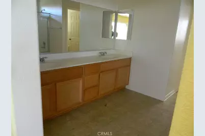 45045 Bronze Star, Lake Elsinore, CA 92532 - Photo 5