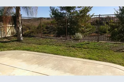 45045 Bronze Star, Lake Elsinore, CA 92532 - Photo 3