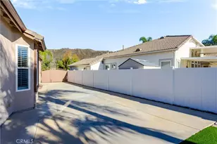13668 Canyon View Dr, Yucaipa, CA 92399 - Photo 13