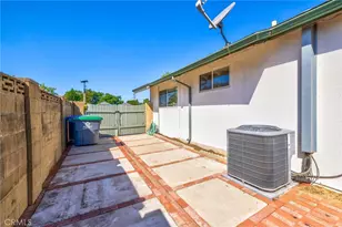 2212 Hartford, Fullerton, CA 92831 - Photo 37