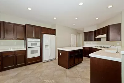 11111 Evergreen, Corona, CA 92883 - Photo 7