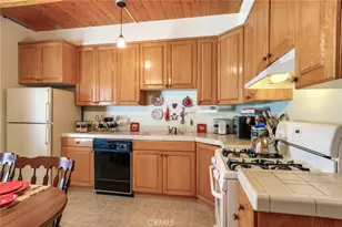 833 Angeles, Big Bear City, CA 92314 - Photo 7