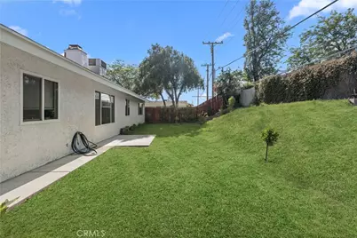 2764 Mirada, Highland, CA 92346 - Photo 19