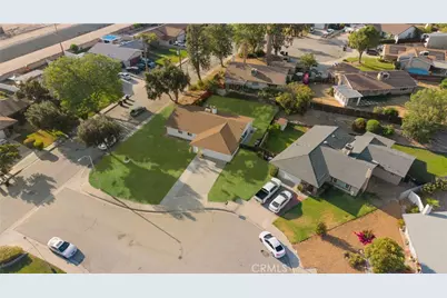 2764 Mirada, Highland, CA 92346 - Photo 23