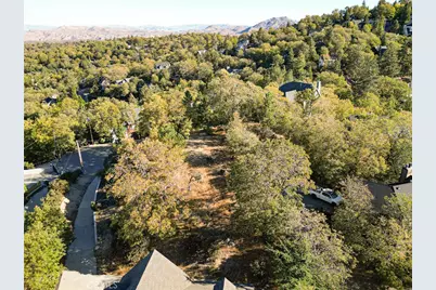 28731 Bryce Dr, Lake Arrowhead, CA 92352 - Photo 5