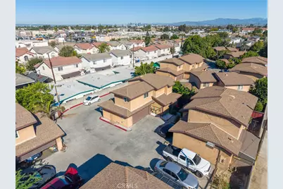 4802 Santa Ana, Bell Gardens, CA 90201 - Photo 3