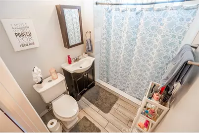 4802 Santa Ana, Bell Gardens, CA 90201 - Photo 51
