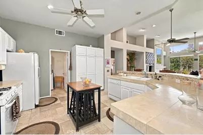 435 Rembrandt Drive, Corona, CA 92882 - Photo 19