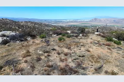 22990 Maclean Ranch, Homeland, CA 92548 - Photo 3