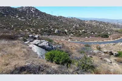 22990 Maclean Ranch, Homeland, CA 92548 - Photo 7