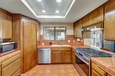 5494 N Stoddard Avenue, San Bernardino, CA 92407 - Photo 21