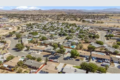 15105 Condor, Victorville, CA 92394 - Photo 33