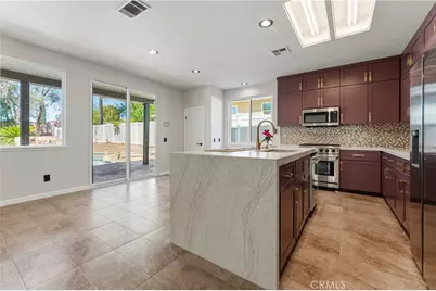 976 Hemingway Drive, Corona, CA 92878 - Photo 3