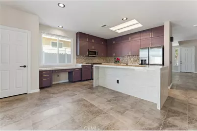 976 Hemingway Drive, Corona, CA 92878 - Photo 5