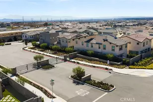 15946 Caterpillar, Fontana, CA 92336 - Photo 35