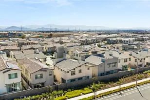 15946 Caterpillar, Fontana, CA 92336 - Photo 33