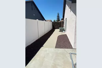 710 Sandy Court, Redlands, CA 92374 - Photo 5