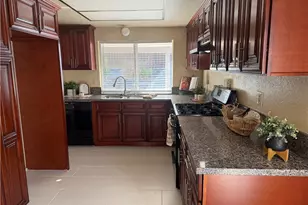 710 Sandy Ct, Redlands, CA 92374 - Photo 3
