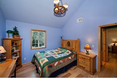 340 Santa Barbara Avenue, Sugarloaf, CA 92386 - Photo 25