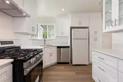 11802 S Van Ness Avenue, Hawthorne, CA 90250 - Photo 15