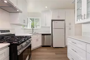 11802 S Van Ness Ave, Hawthorne, CA 90250 - Photo 15