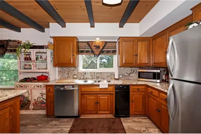 230 Shasta, Lake Arrowhead, CA 92317 - Photo 11