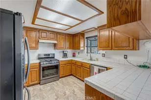 17829 Terry St, Fontana, CA 92336 - Photo 11
