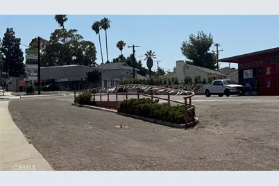 26023 Western Avenue, Lomita, CA 90717 - Photo 13